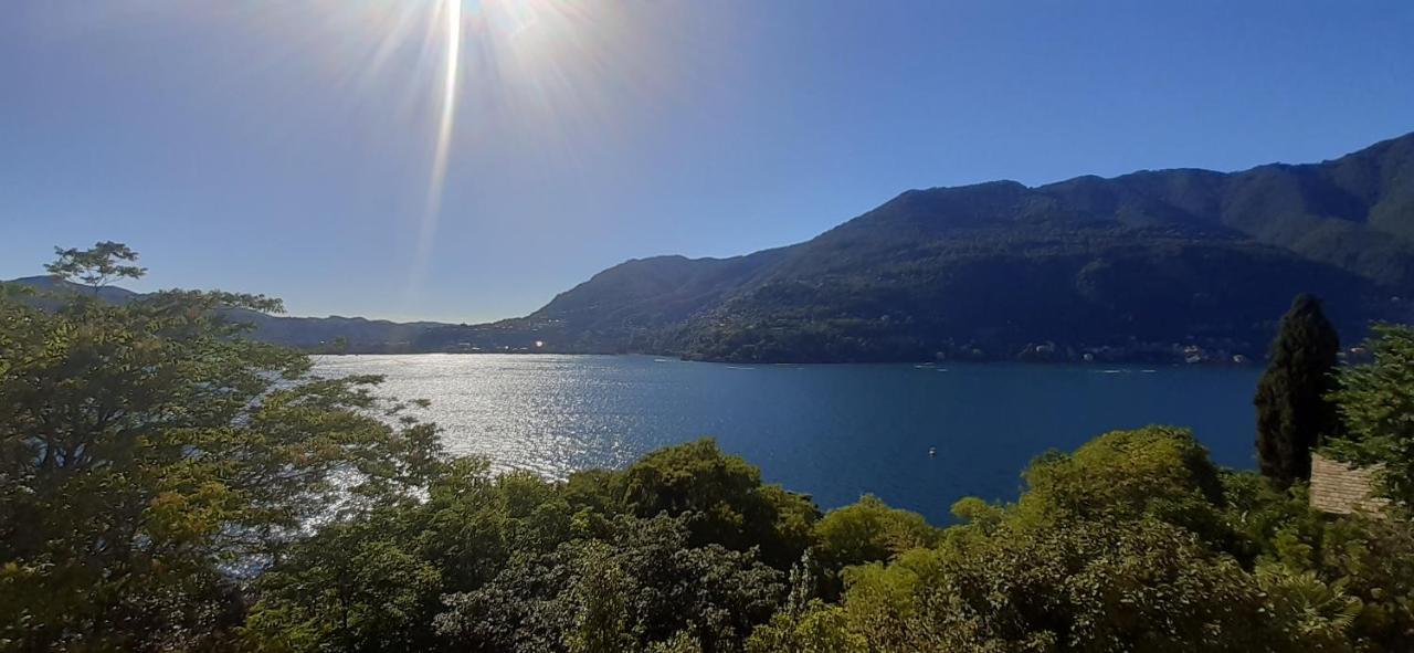 An Armchair On The Lake Blevio Bagian luar foto